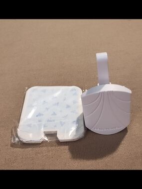 Bell+Howell White Portable Plug-In Insect Catcher w/ Refills